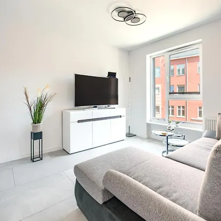 Odrzanskie Bulvary, Sun & Snow *